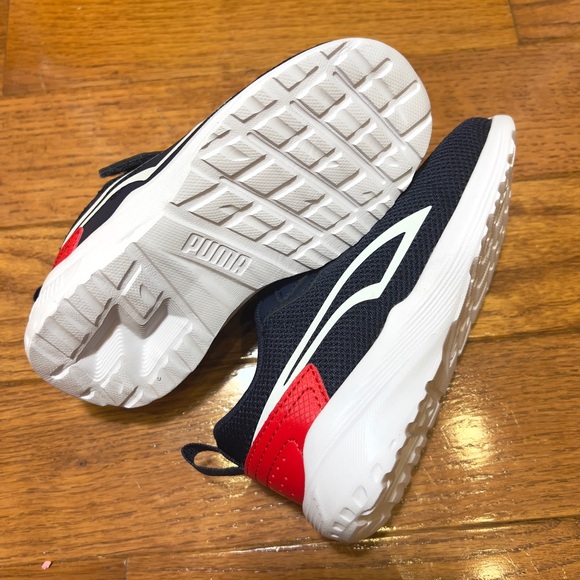 Puma Toddler Size C10 Boy Shoes - Picture 9 of 11